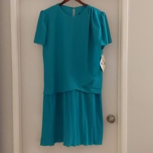 ♻️DONATED♻️ 1980s or early 90s style teal dress